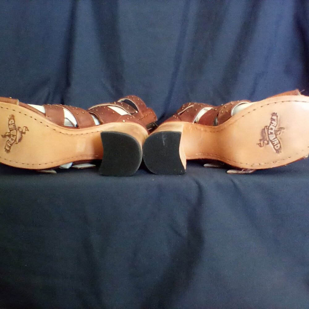 Free Bird Shoes View 2
